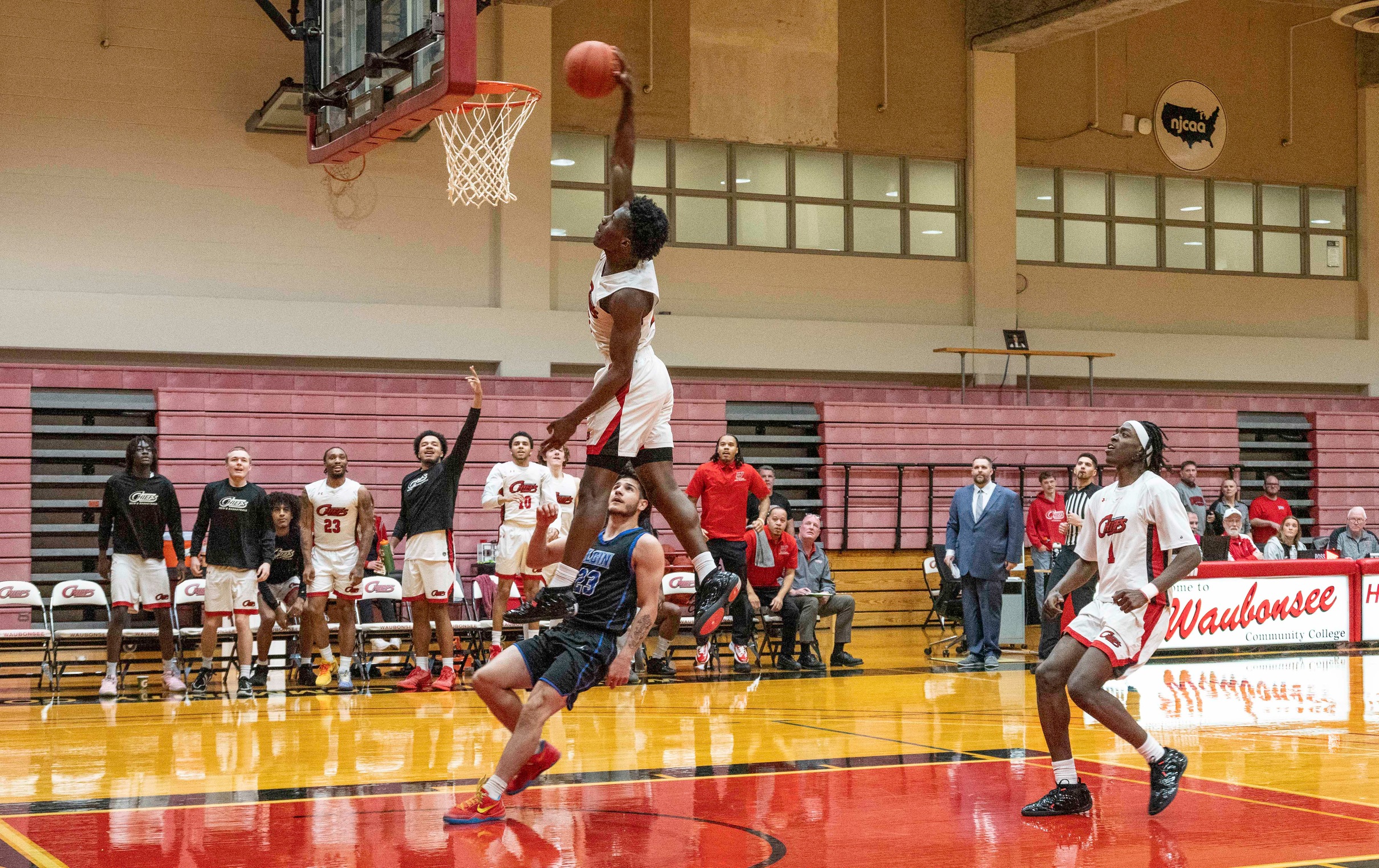 Chiefs rout ECC in Region 4 Tournament